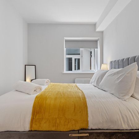Modern Apartment Free Off Road Parking 2X Double Rooms Suite 11 นอตติงแฮม ภายนอก รูปภาพ