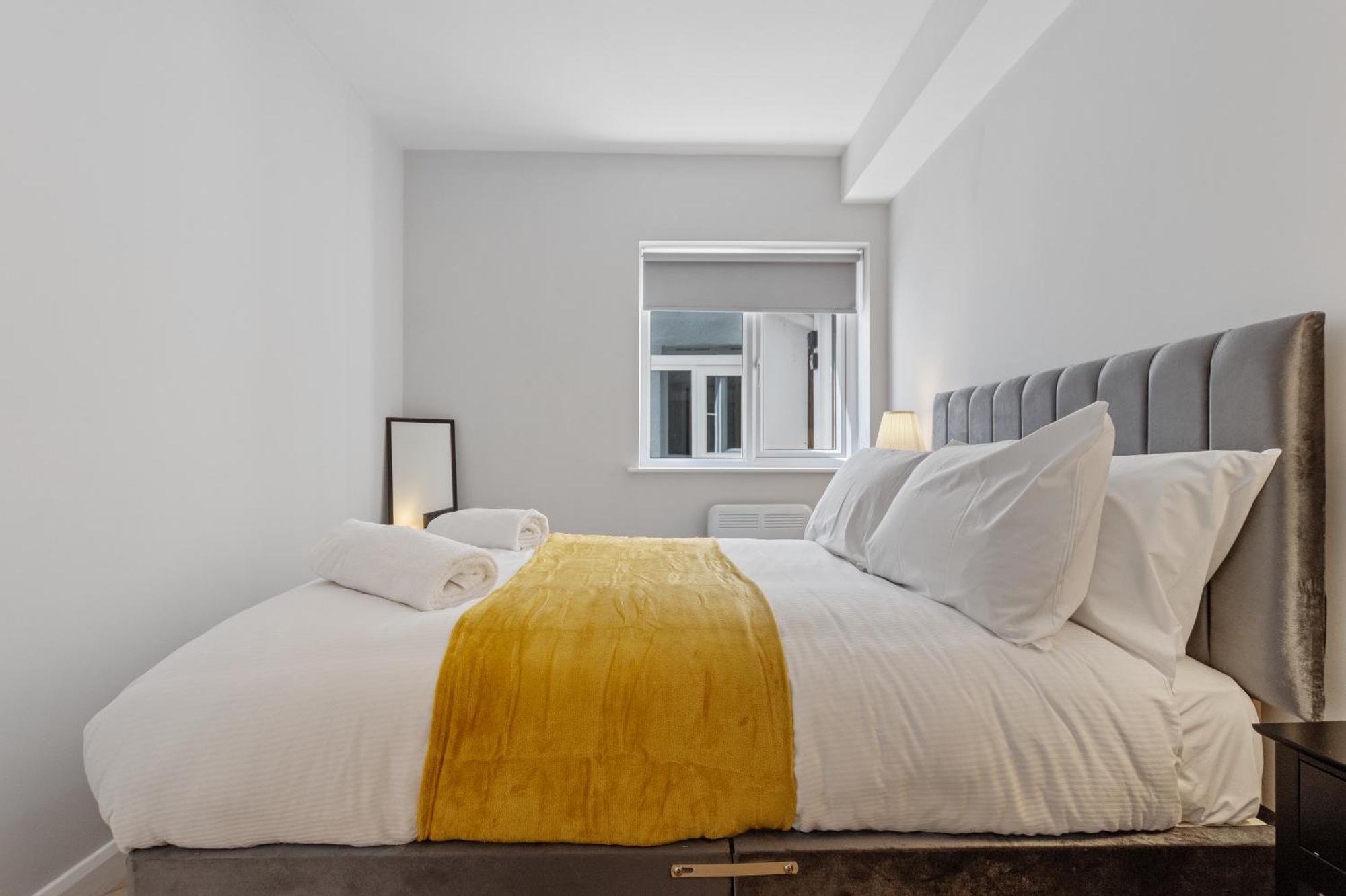 Modern Apartment Free Off Road Parking 2X Double Rooms Suite 11 นอตติงแฮม ภายนอก รูปภาพ